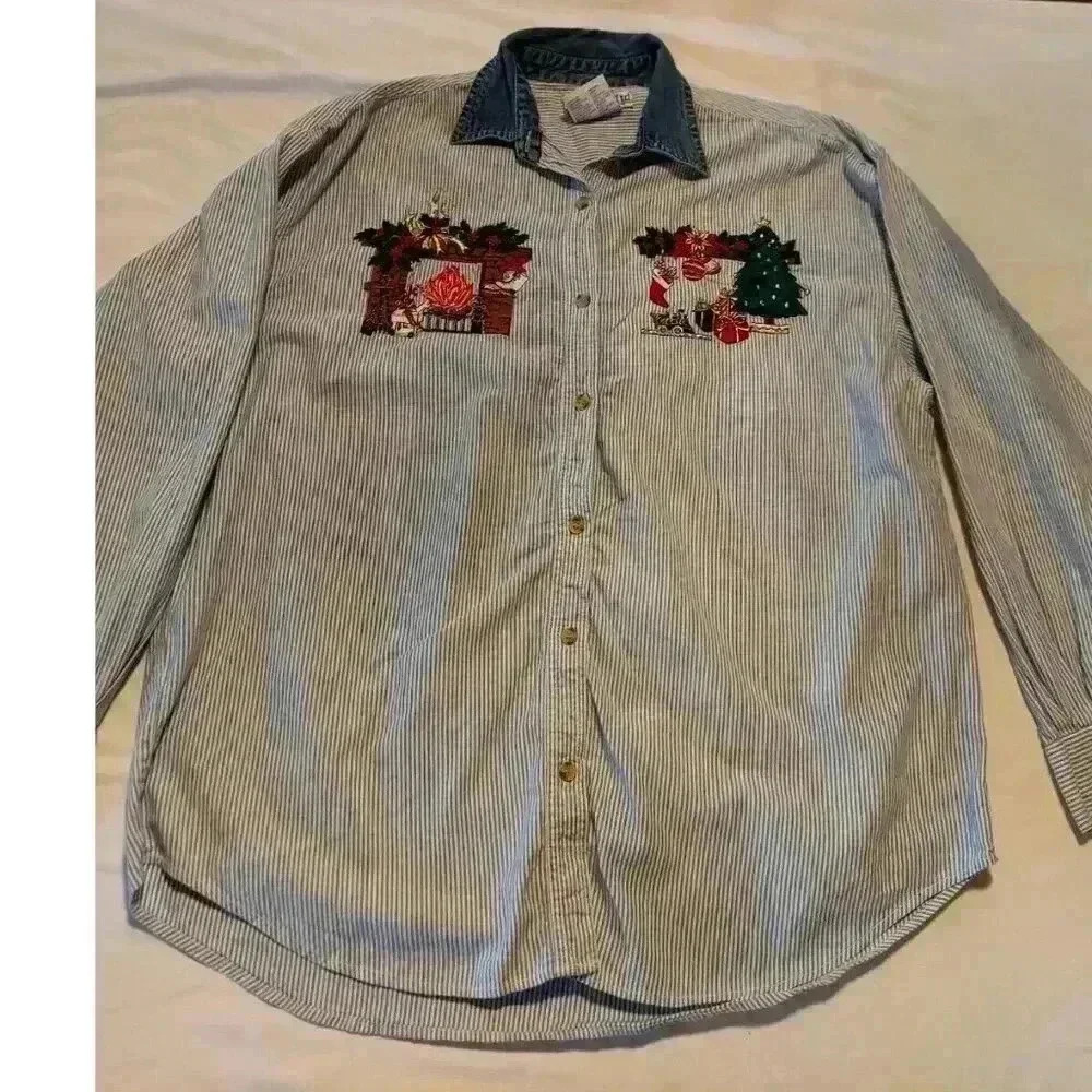 Vintage Button Down Christmas Shirt Size Large Santa Bear Tree Presents Grandma